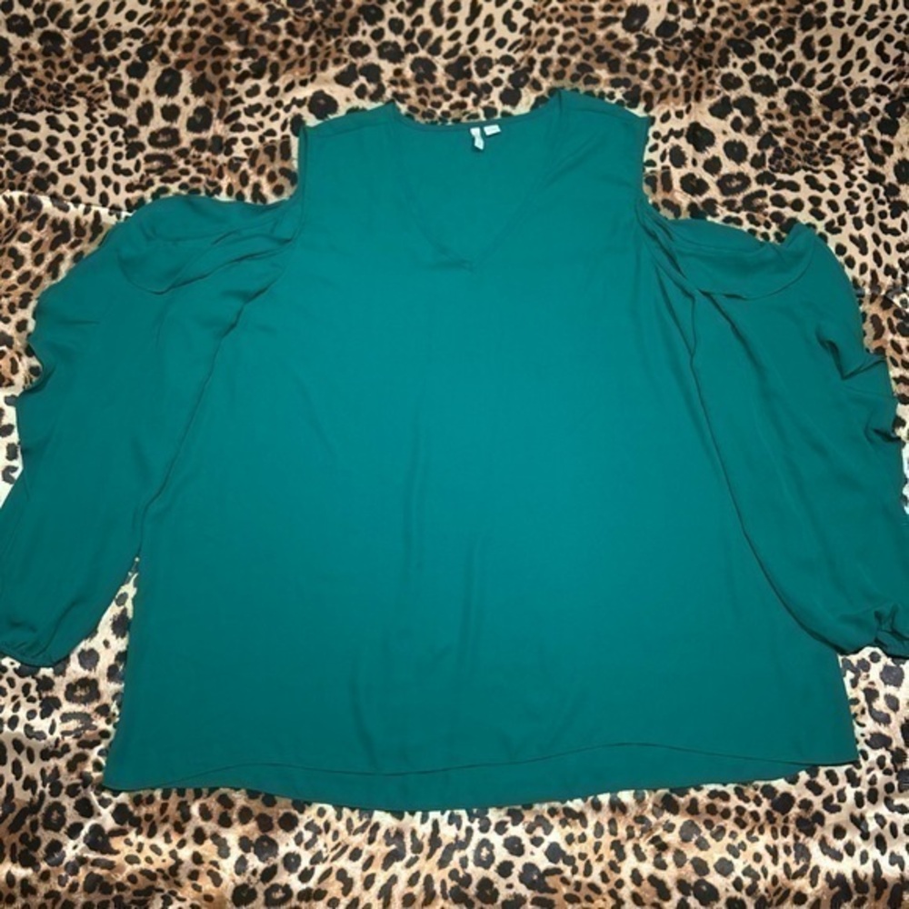 Cato Green Cold Shoulder Ruffle Sleeve Long Sleeve Blouse